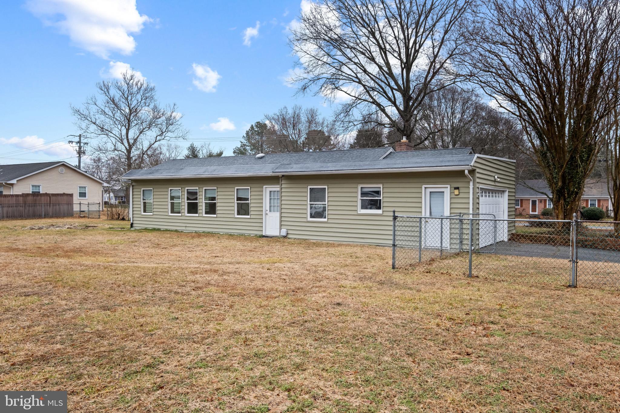 CRESTWOOD - Residential