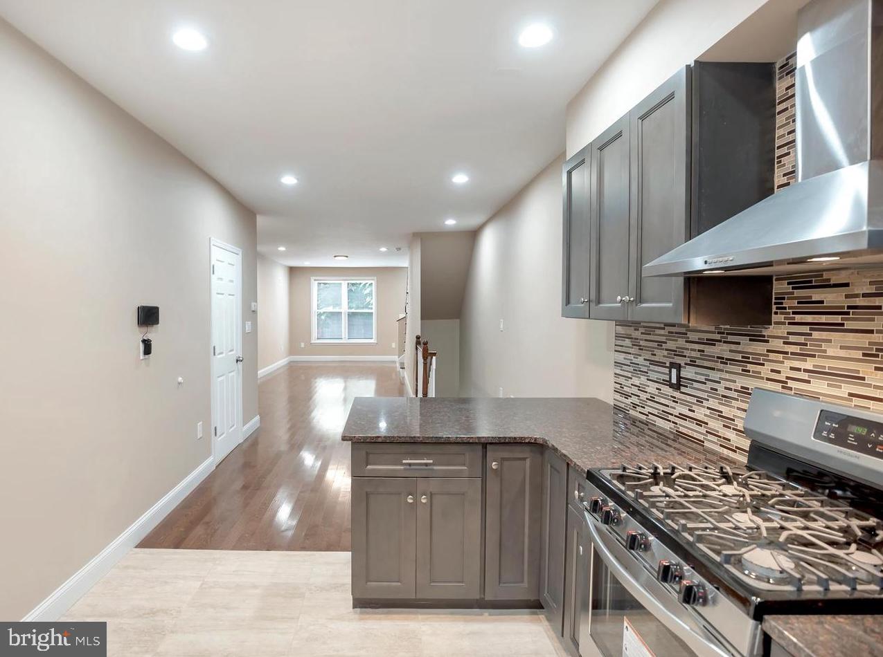 EAST PASSYUNK CROSSING - Residential