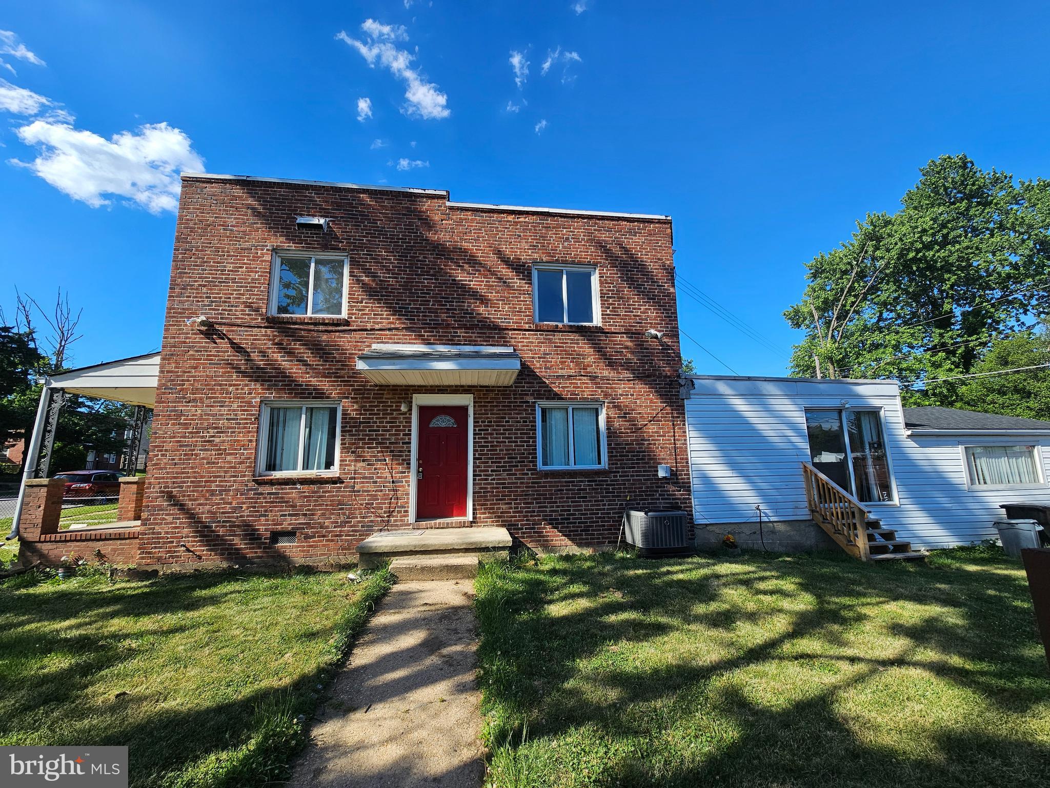 Renovated duplex townhome situated in the very convenient area and few minutes away from Towson MD. Brand new HVAC system. New floor. New roof (for the lower part). New bathrooms. New kitchen appliances. 4 bedrooms and 2 full bath.  Large fenced yard.