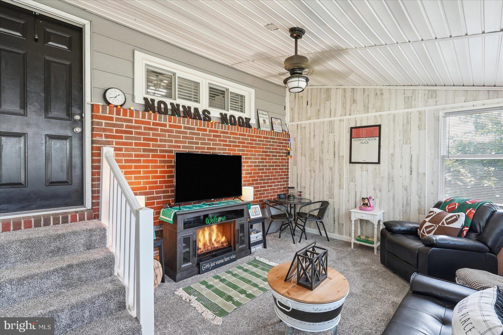 HARFORD FARMS - Residential