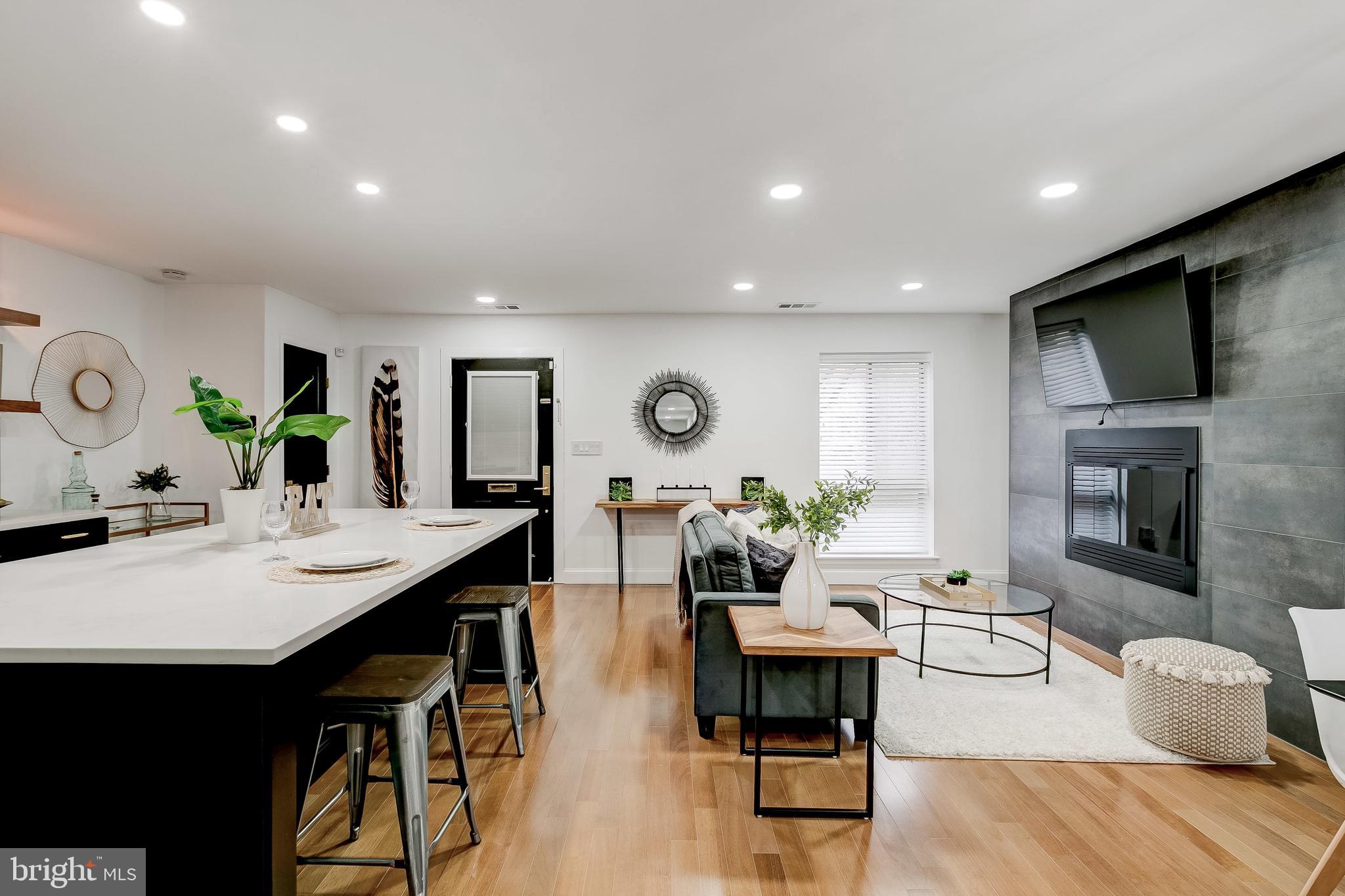 HARBOR WAY - Residential