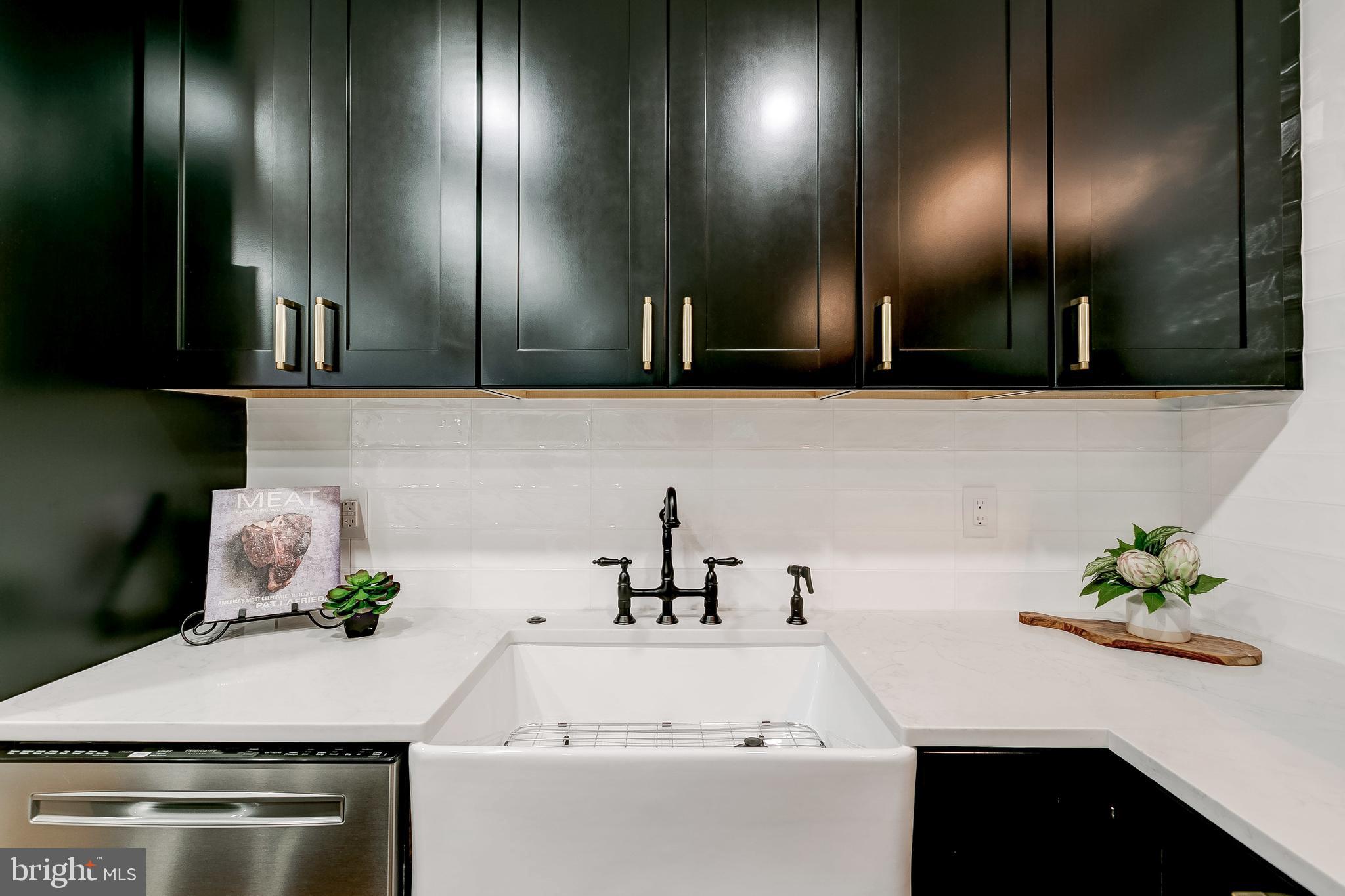 HARBOR WAY - Residential