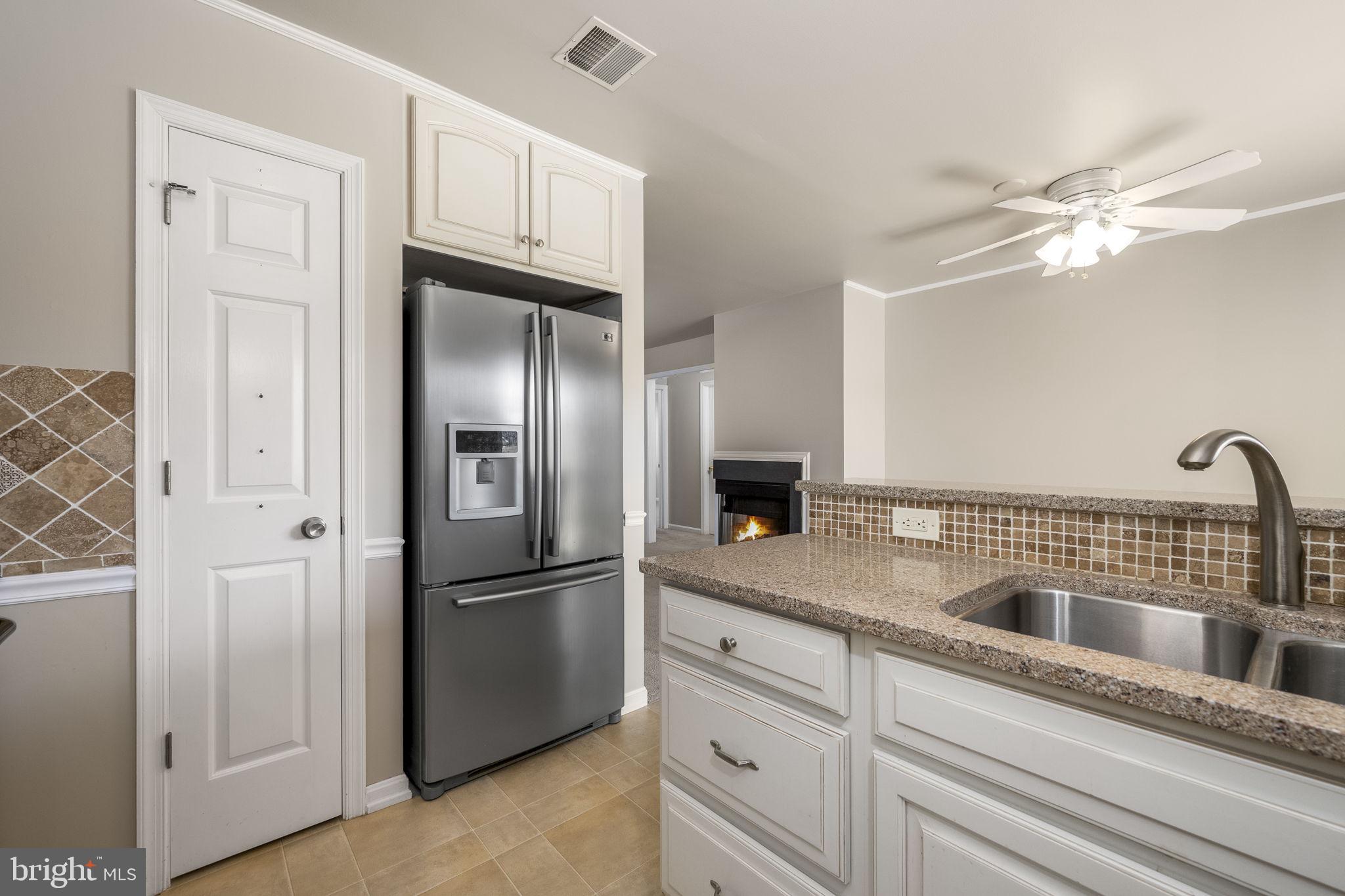 SEVEN OAKS - Residential
