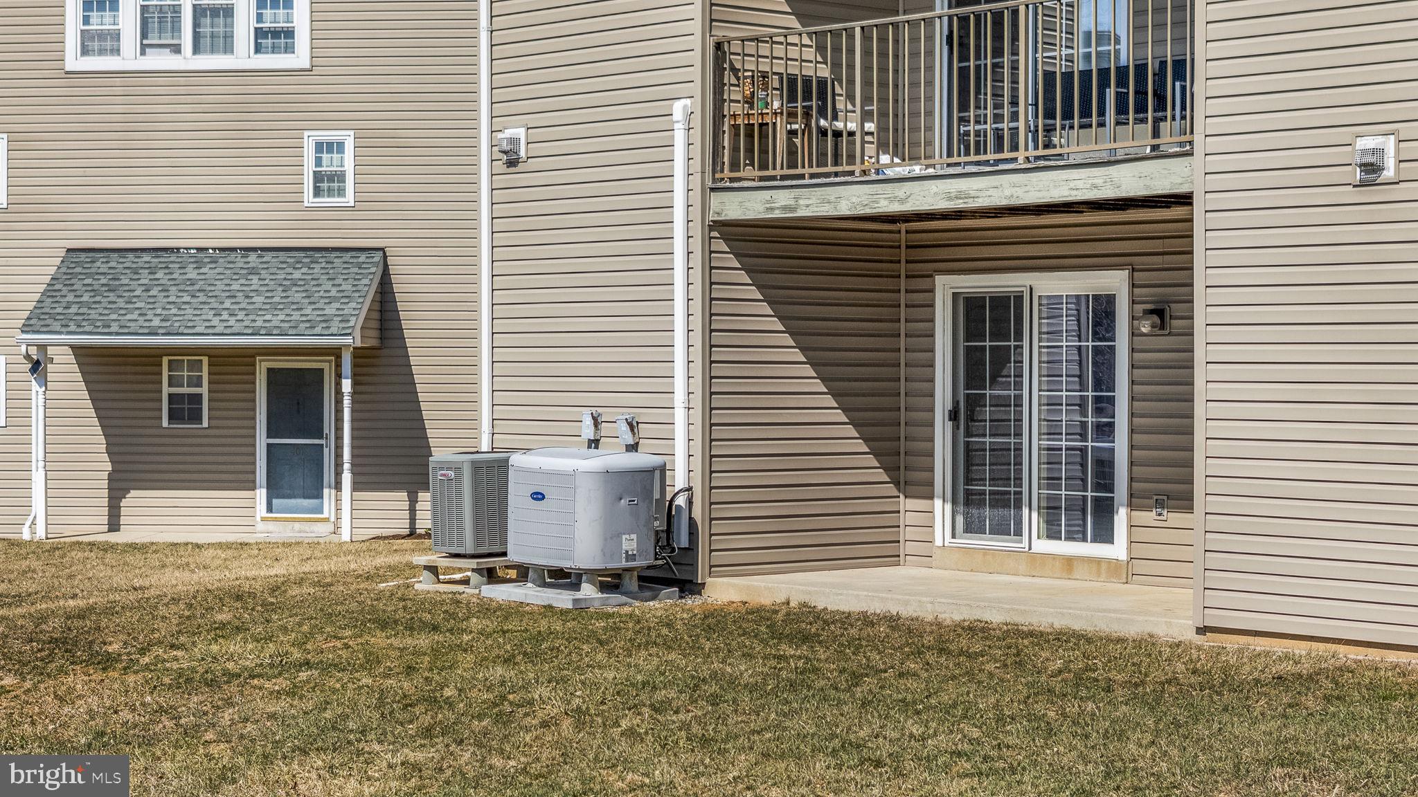 SEVEN OAKS - Residential