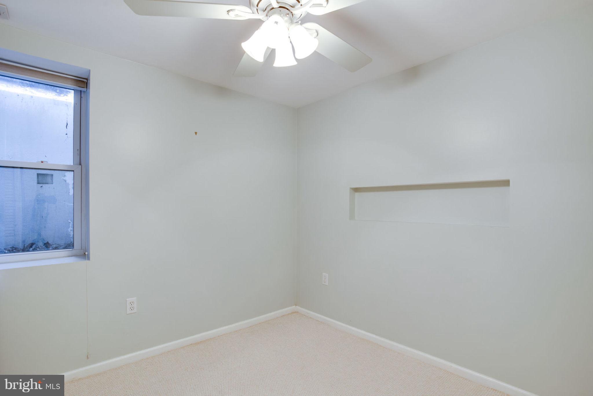 KENWOOD PARK - Residential Lease
