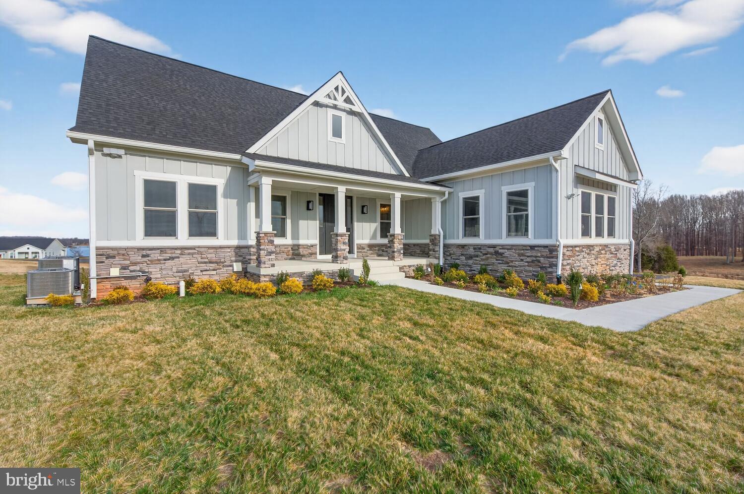 ROCK ISLAND LANDING - Residential