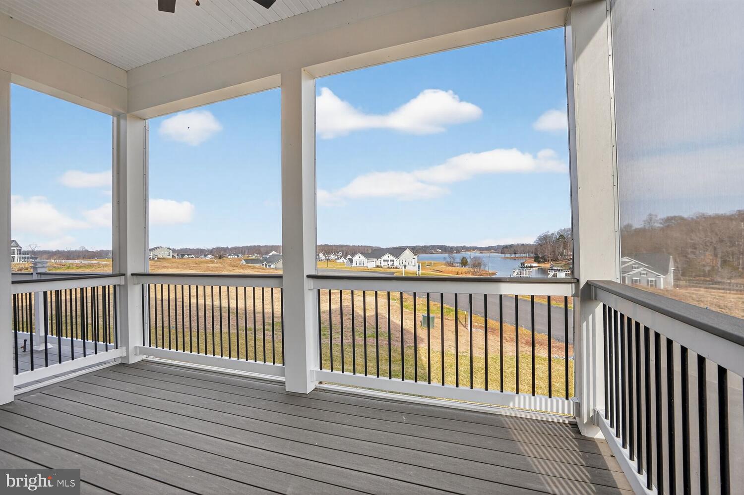 ROCK ISLAND LANDING - Residential