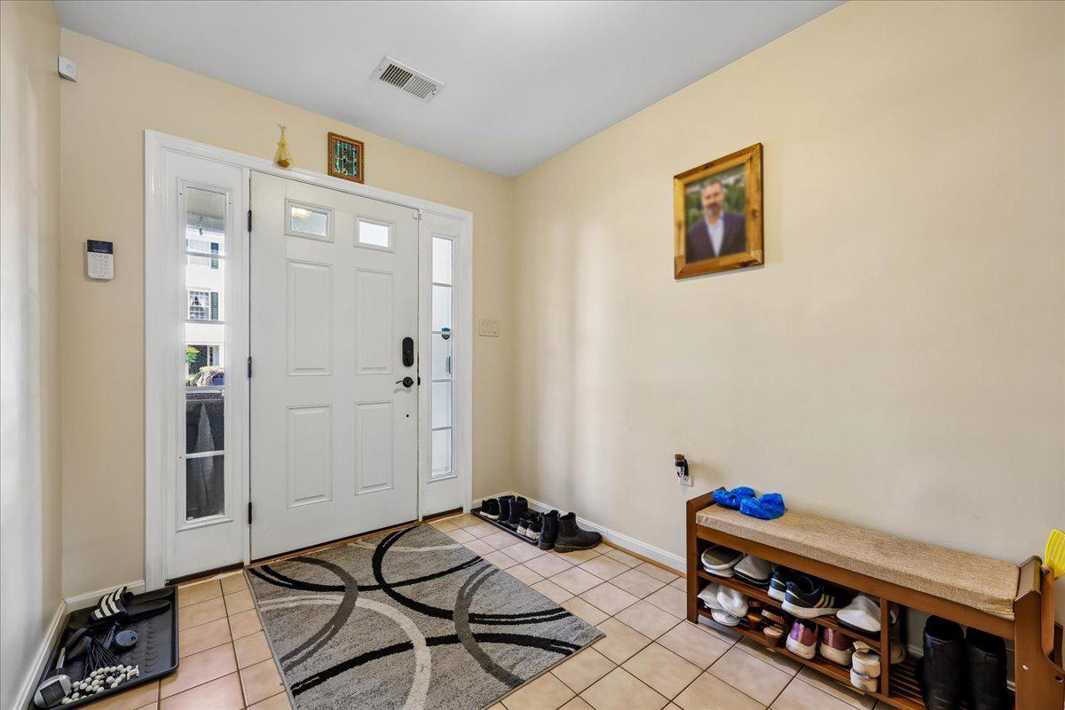 RIDGEFIELD - Residential