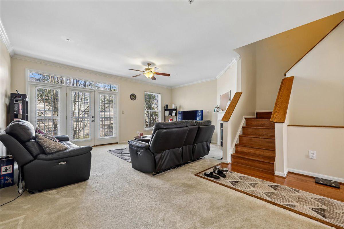 RIDGEFIELD - Residential