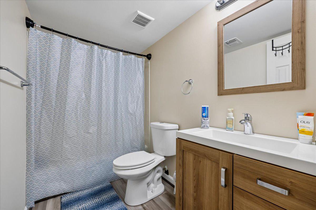 RIDGEFIELD - Residential