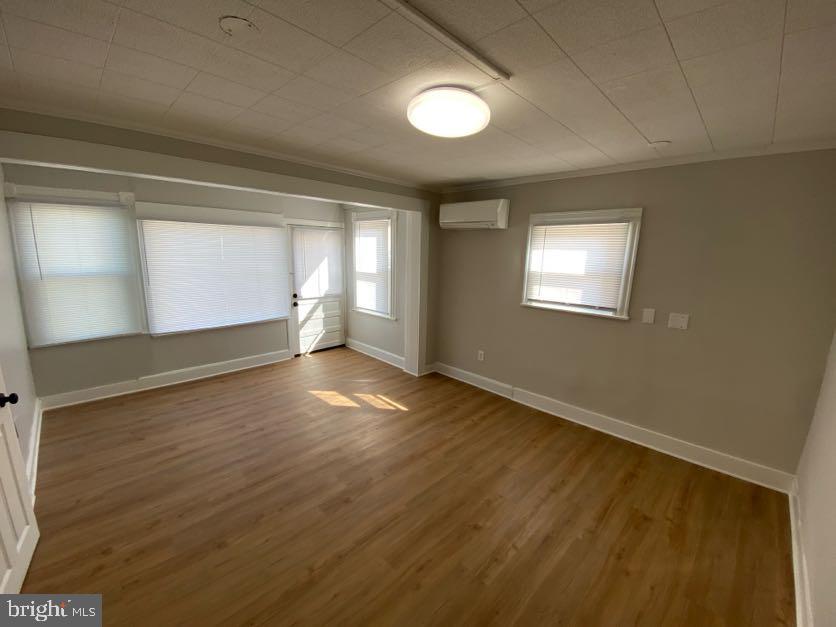DOWNTOWN FREDERICKSBURG - Residential Lease