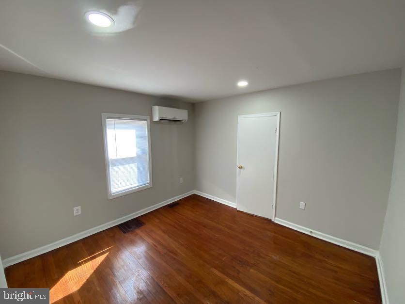 DOWNTOWN FREDERICKSBURG - Residential Lease