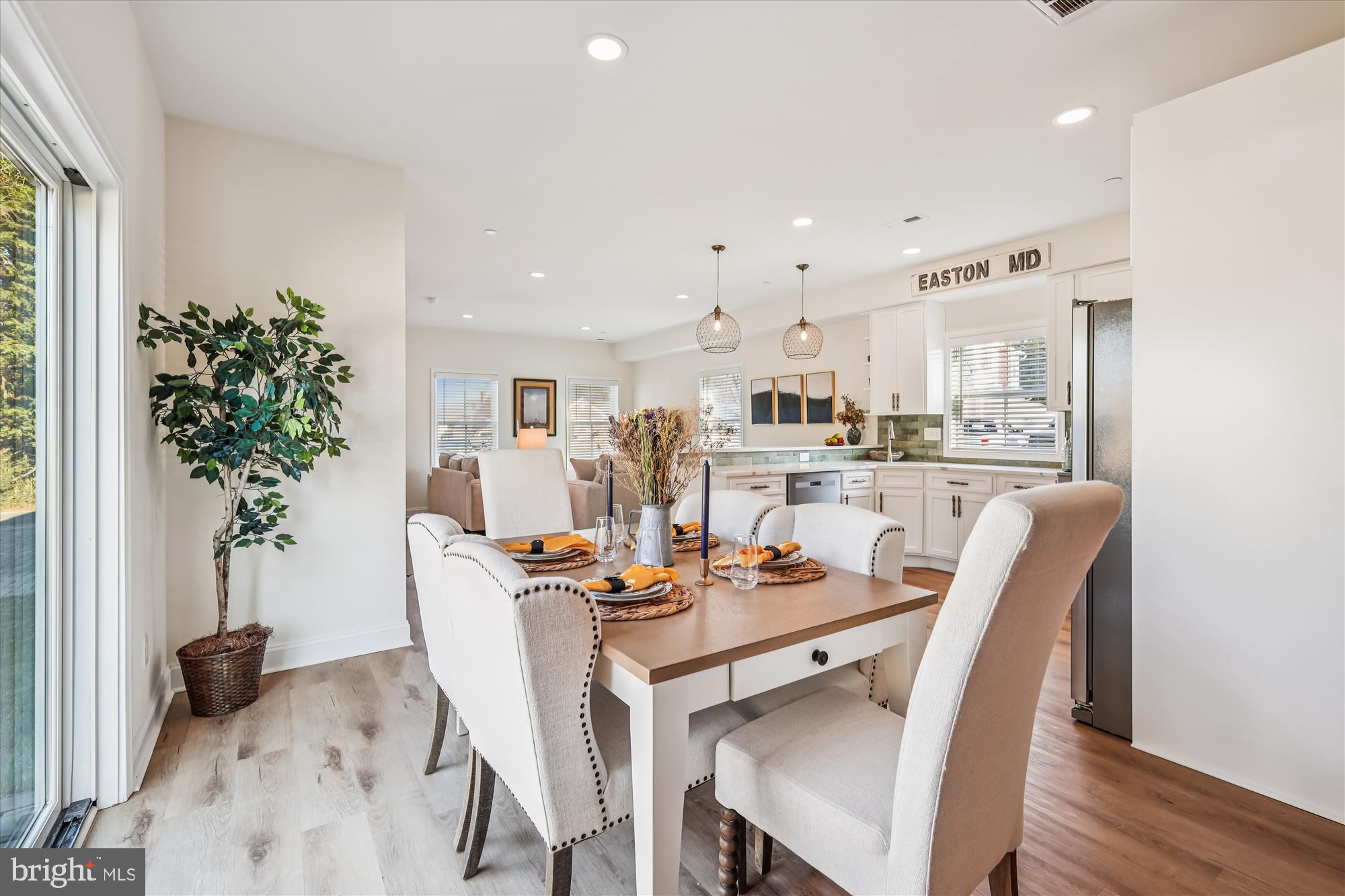 EASTON - Residential