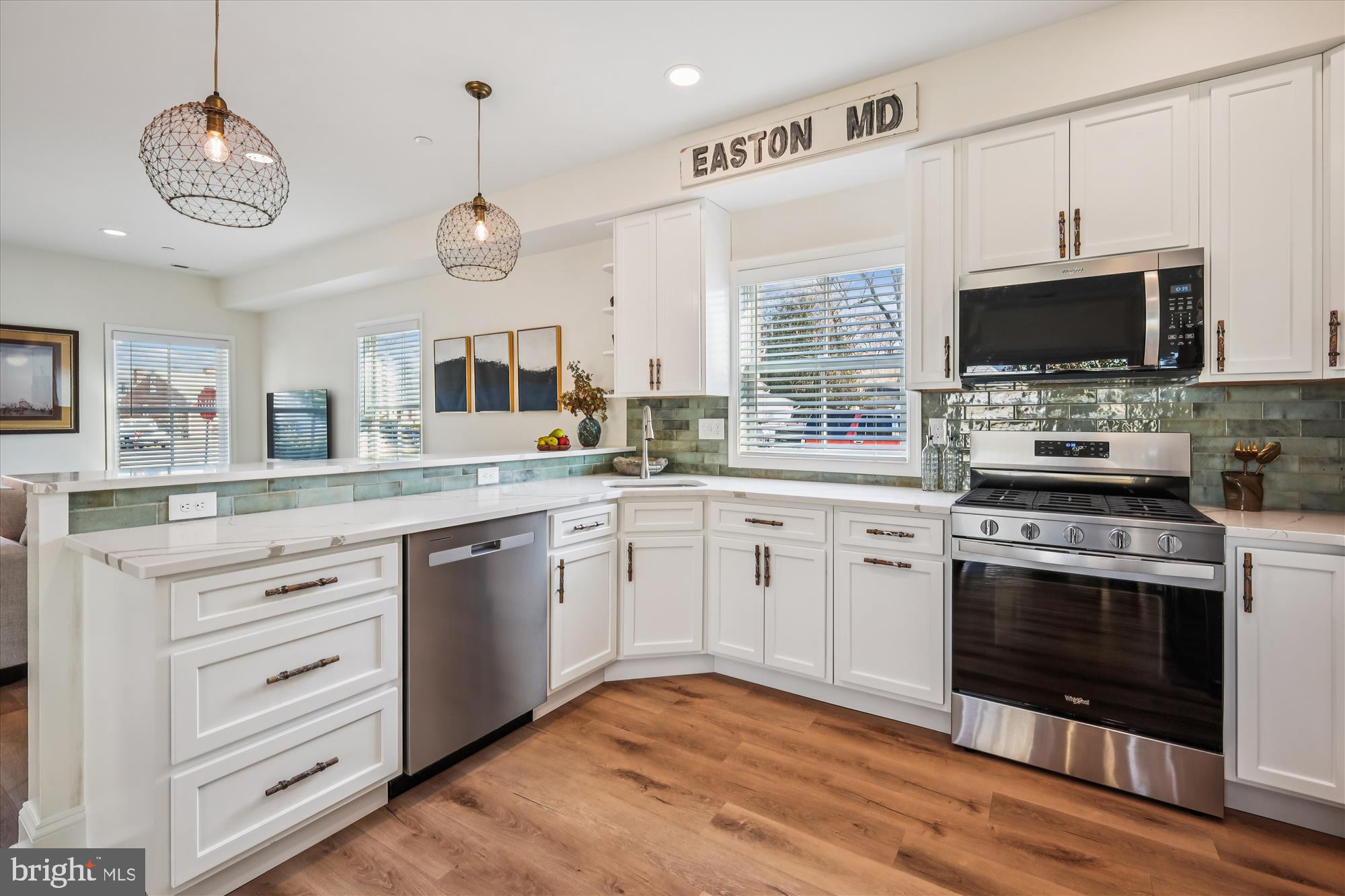EASTON - Residential