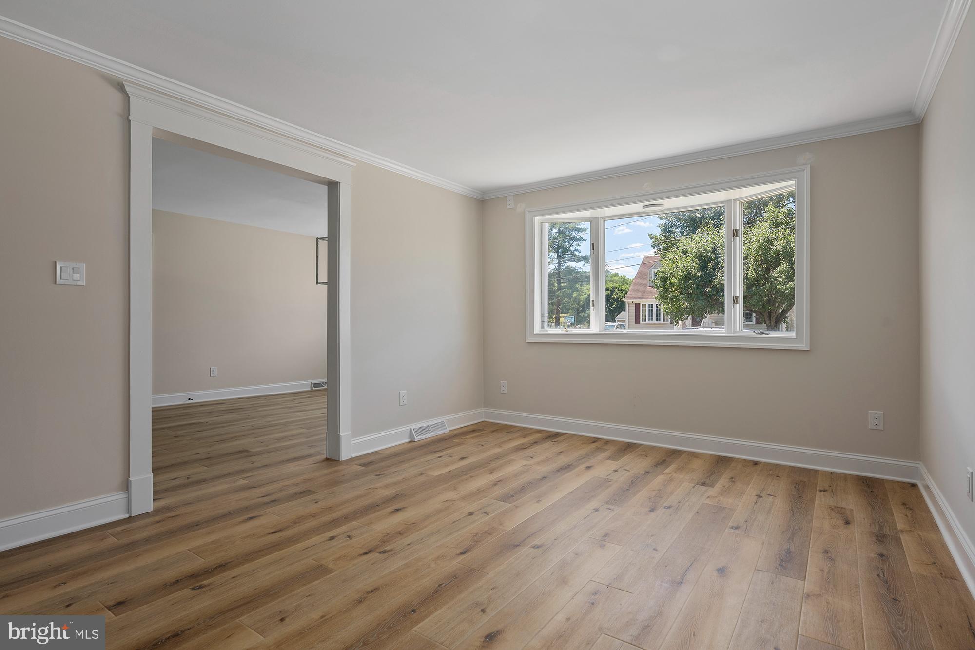 COLONIAL DRIVE - Residential
