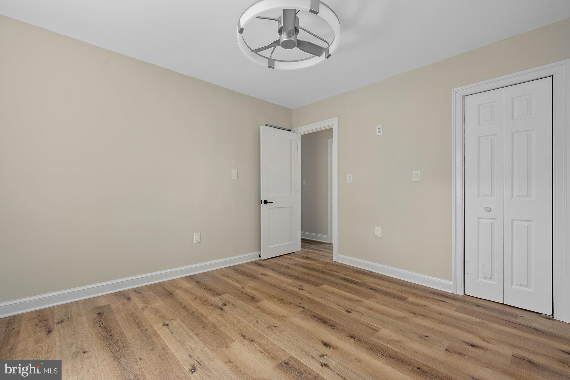 COLONIAL DRIVE - Residential
