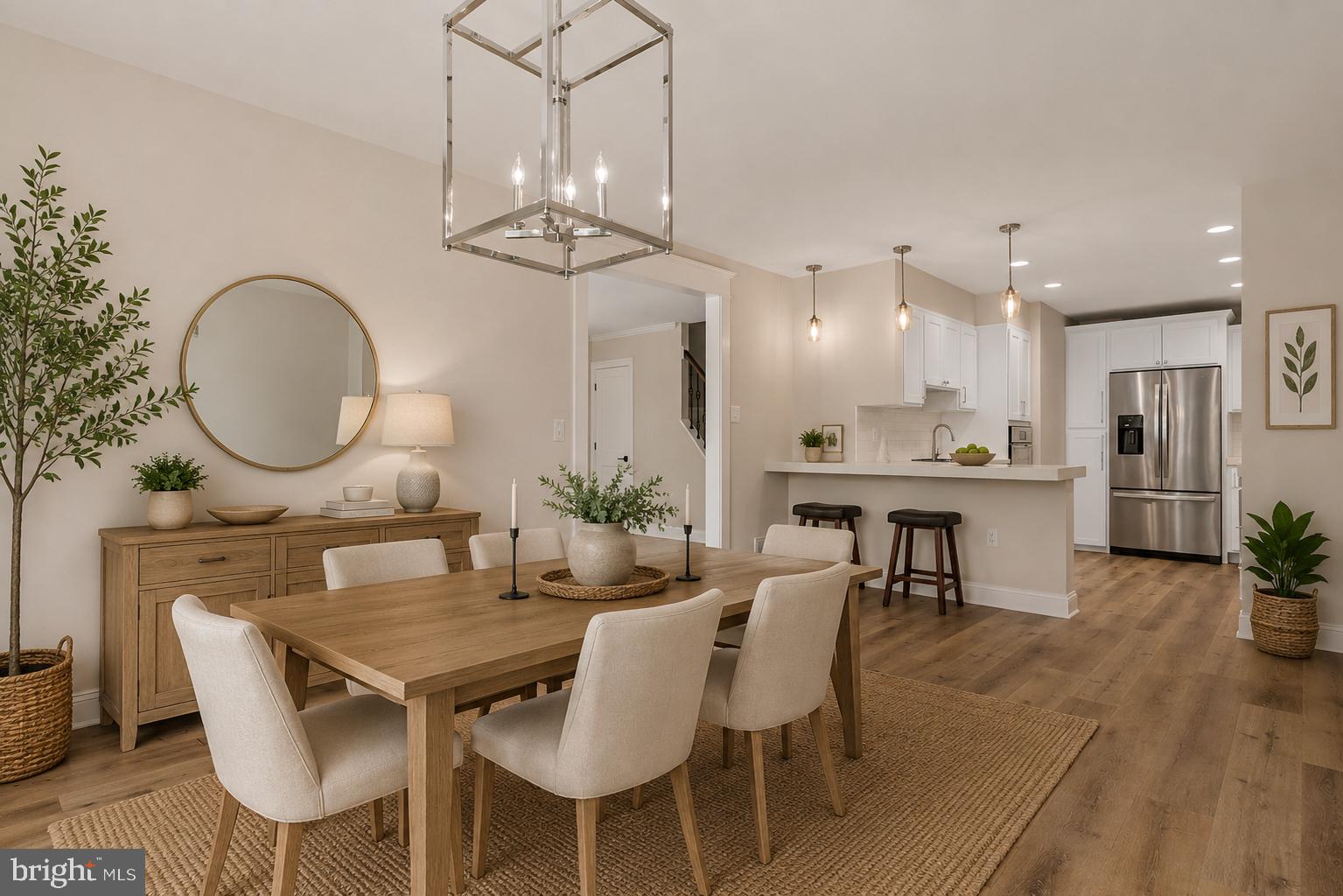 COLONIAL DRIVE - Residential