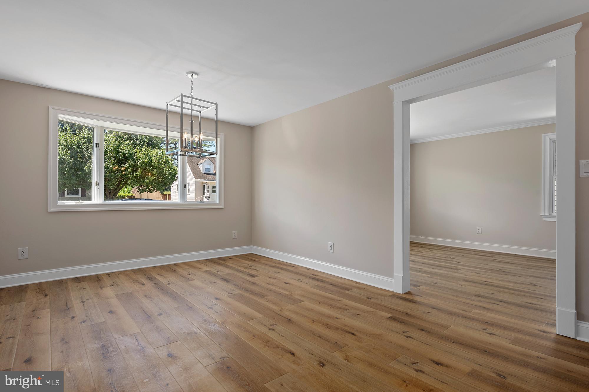 COLONIAL DRIVE - Residential