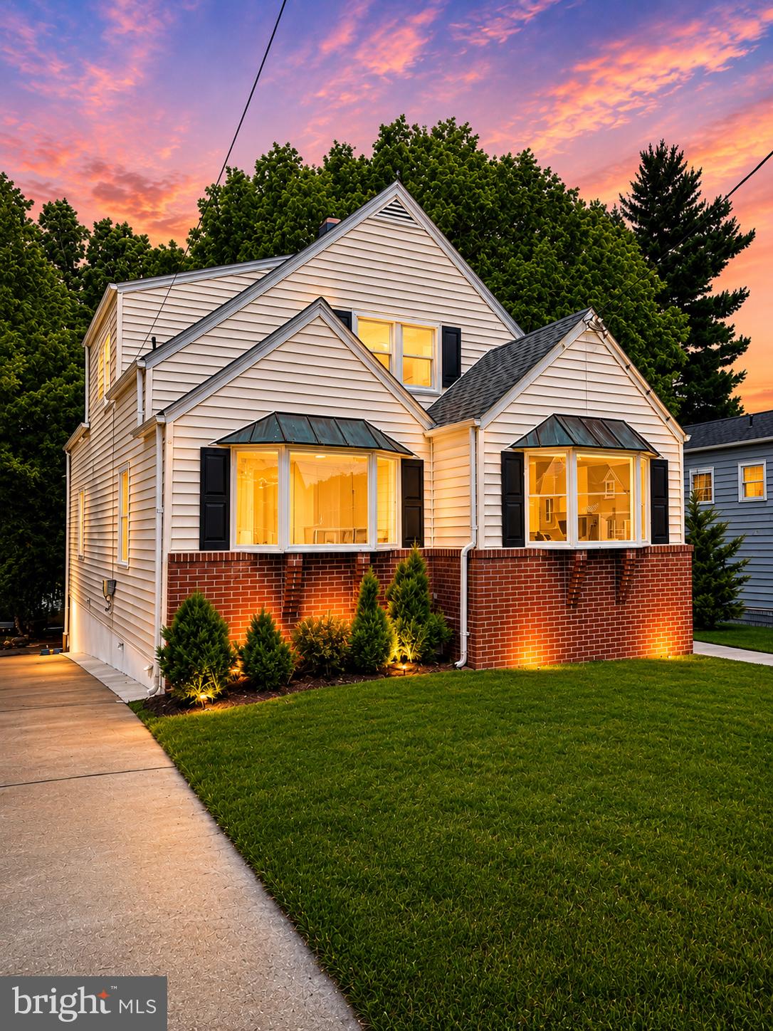 COLONIAL DRIVE - Residential