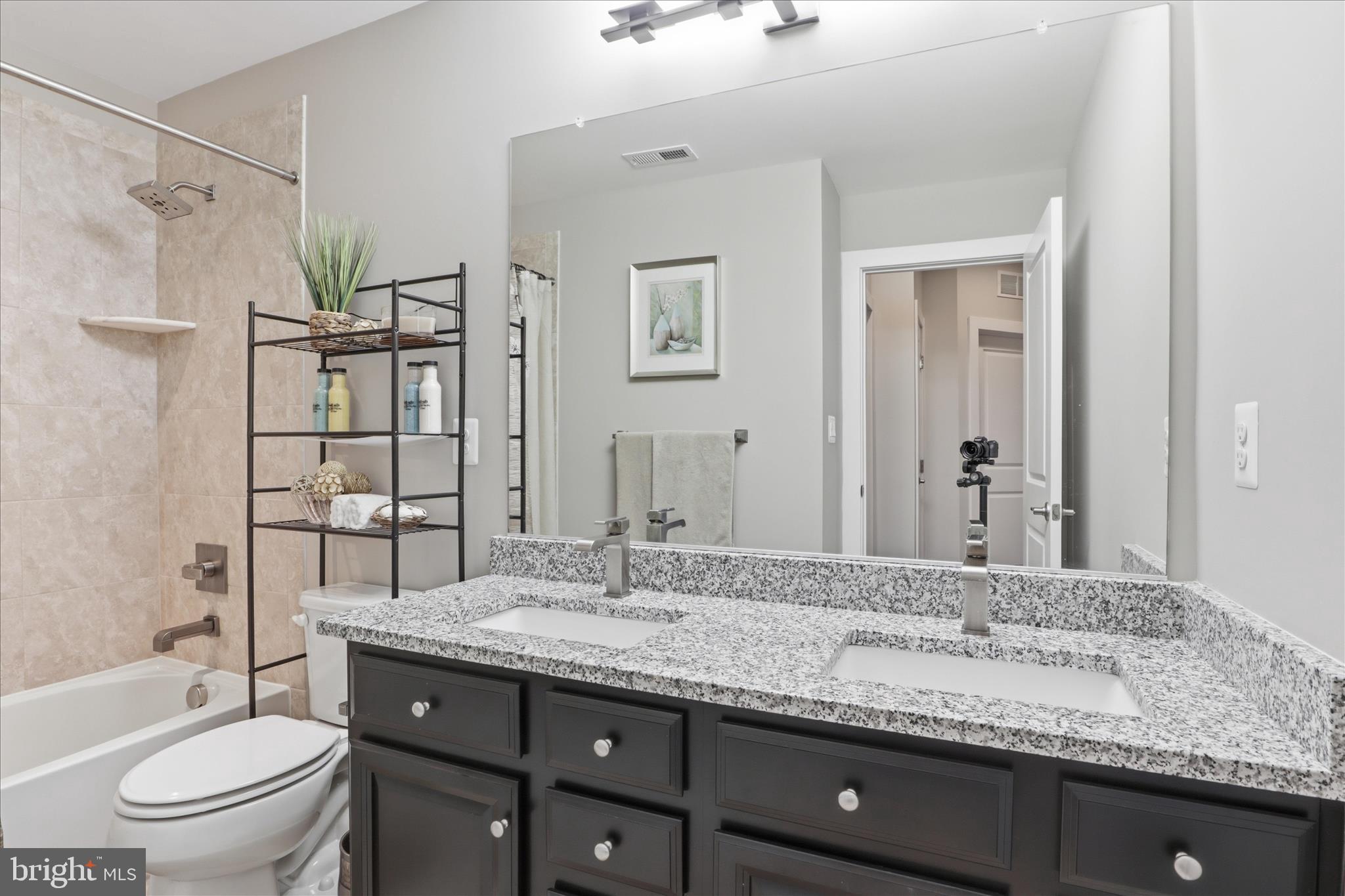 PARKSIDE - Residential