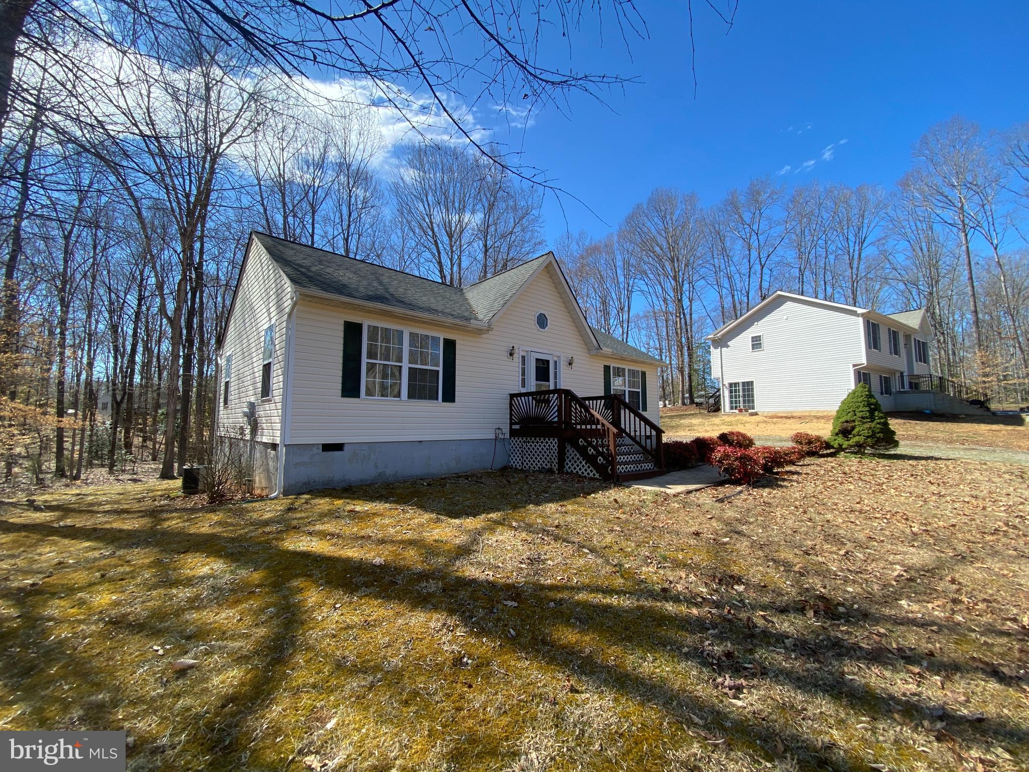 LAKE LAND OR - Residential Lease
