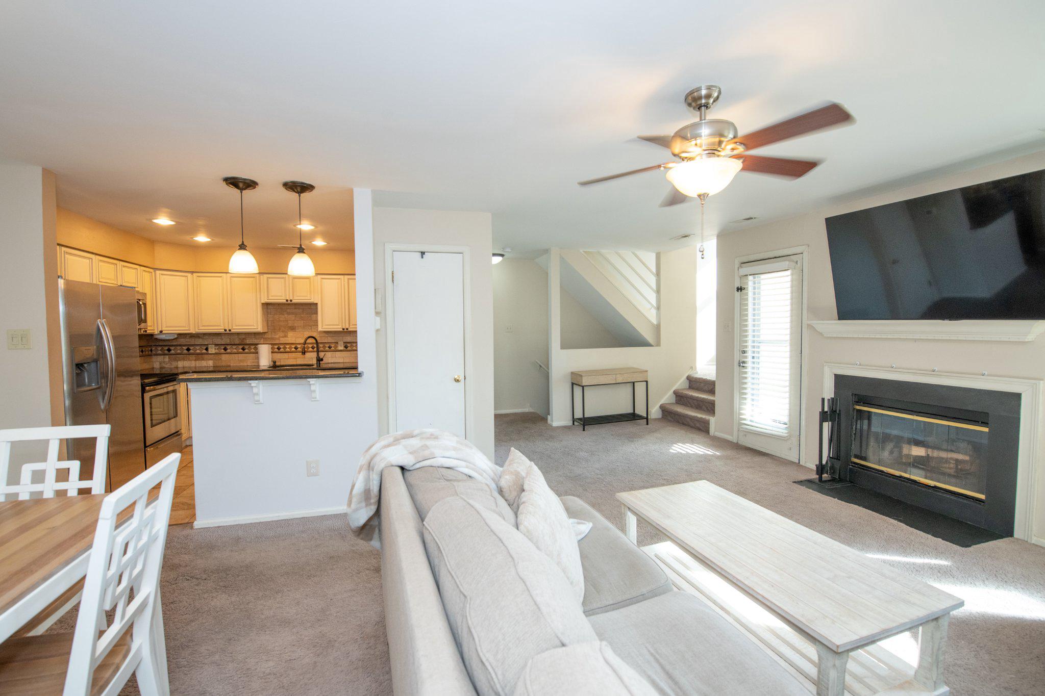 CRESTWOOD CONDO - Residential