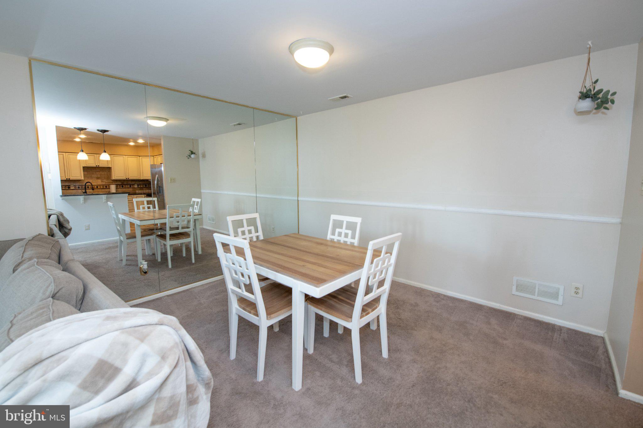 CRESTWOOD CONDO - Residential