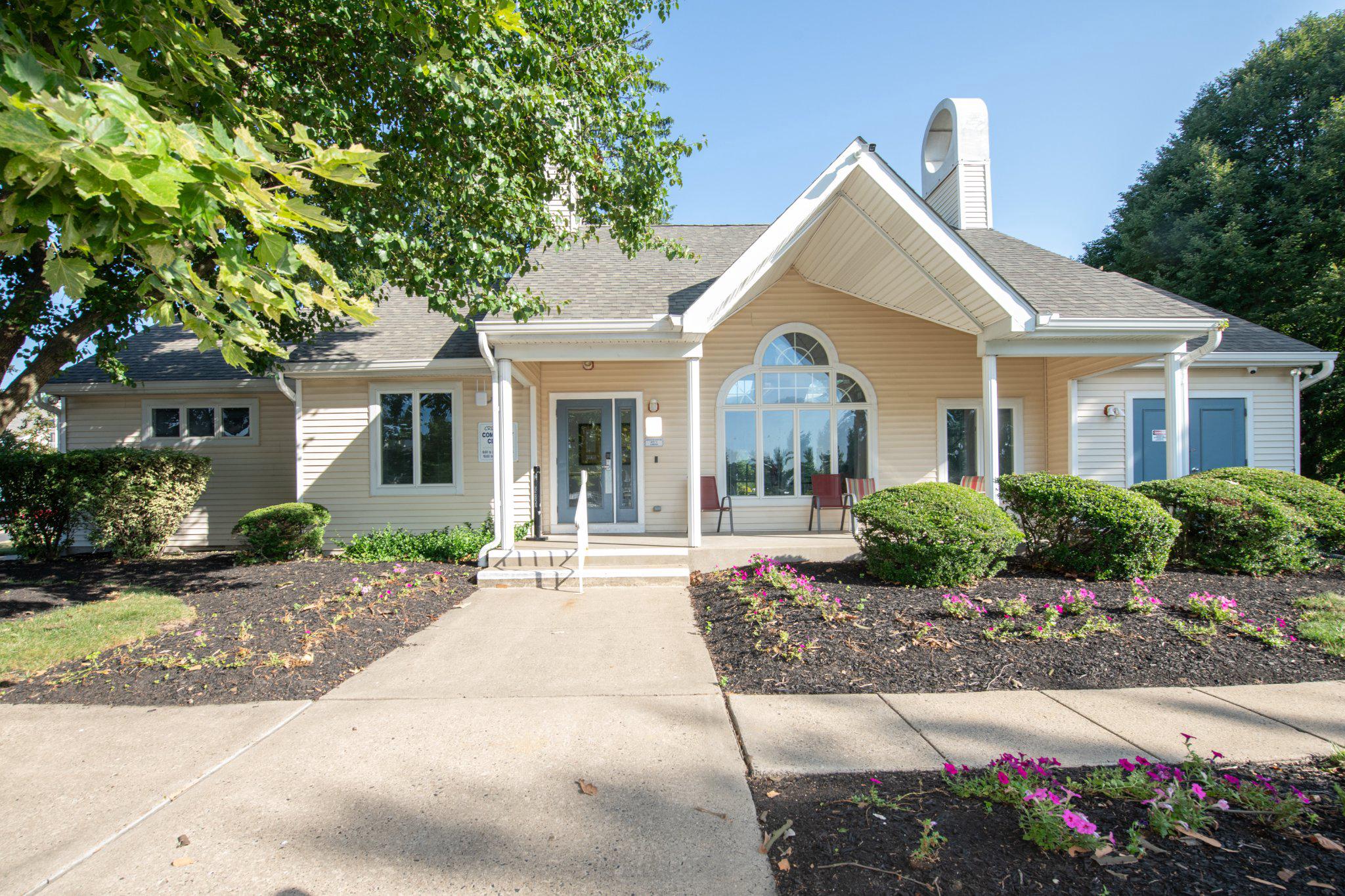 CRESTWOOD CONDO - Residential