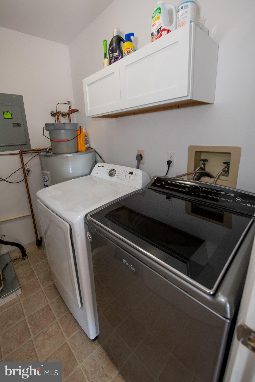 CRESTWOOD CONDO - Residential