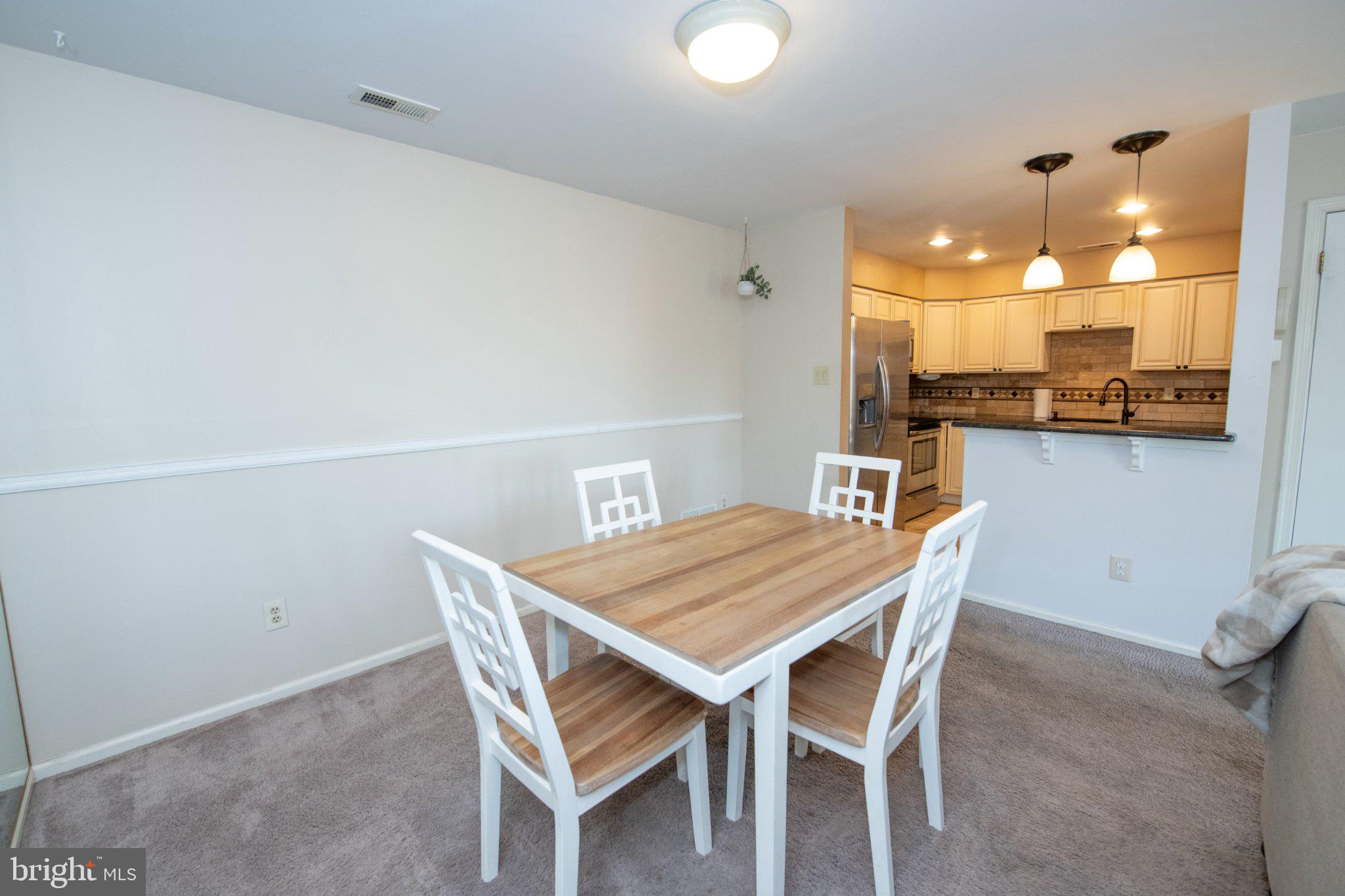 CRESTWOOD CONDO - Residential