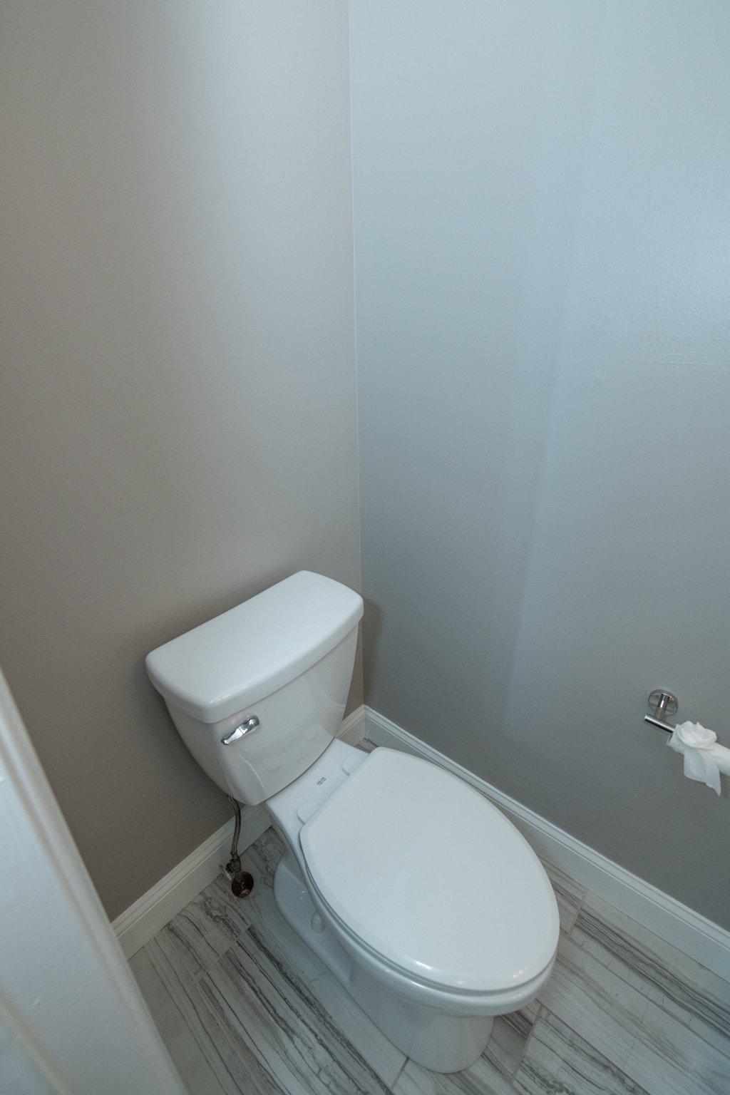 CRESTWOOD CONDO - Residential