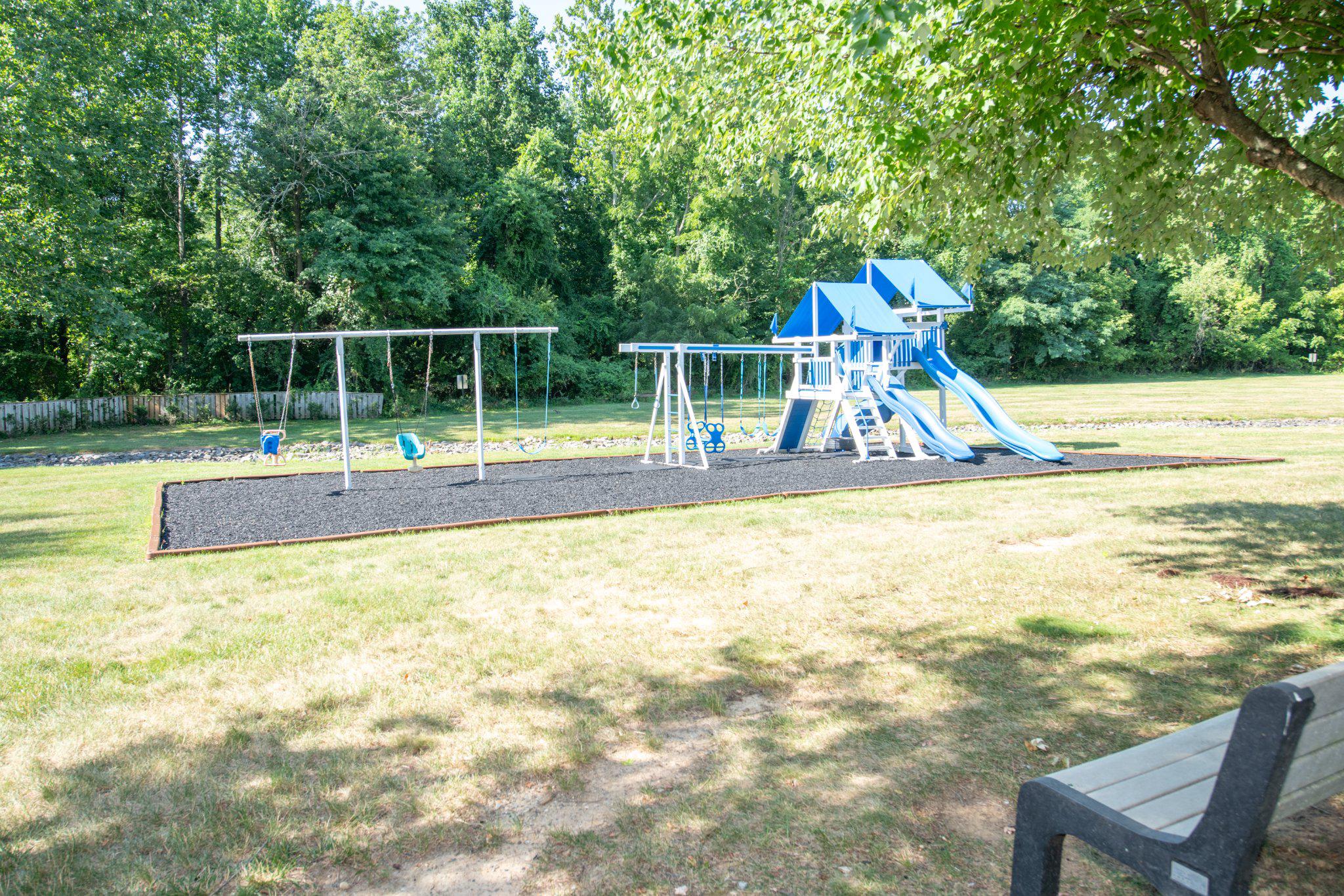CRESTWOOD CONDO - Residential