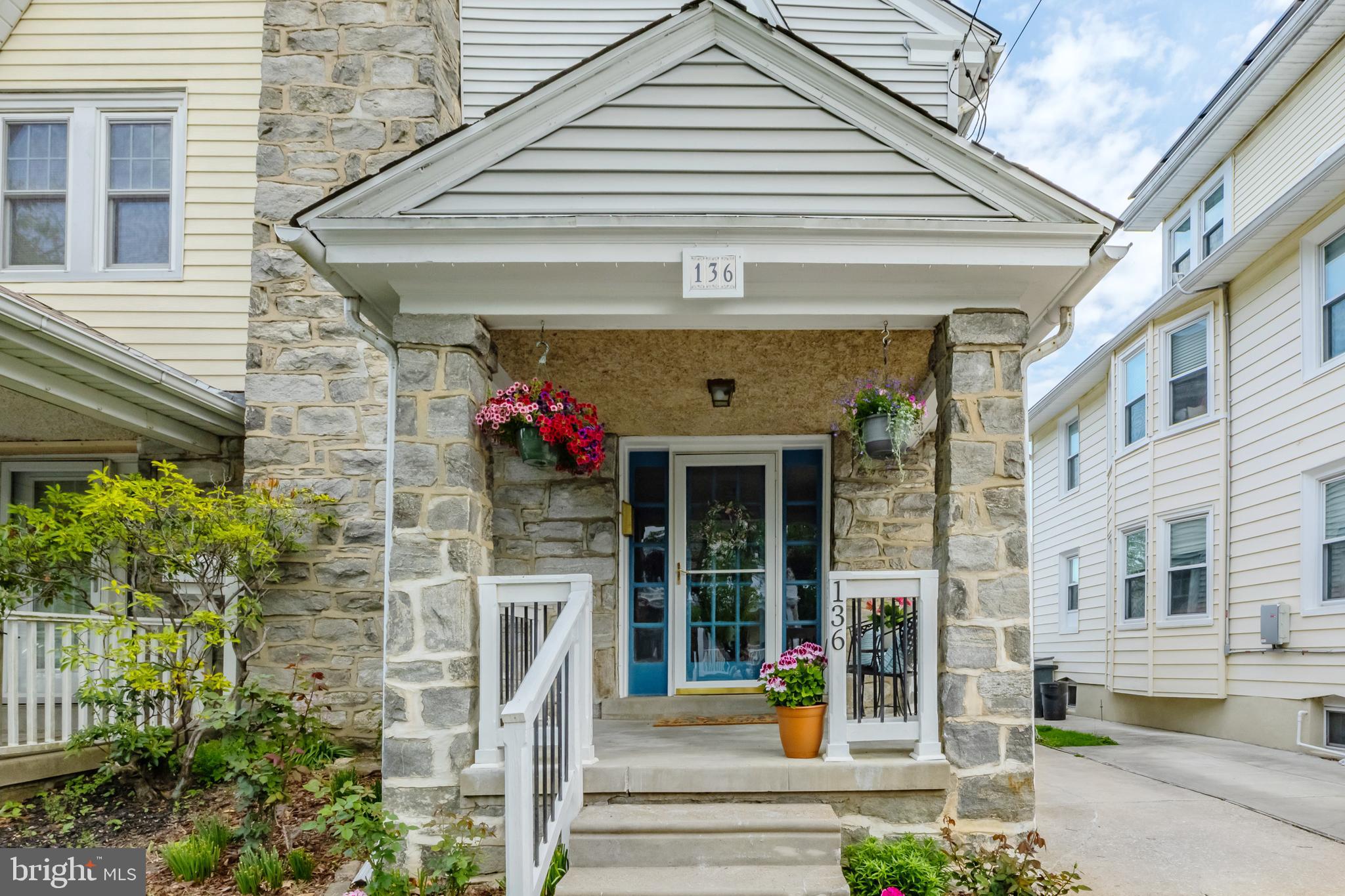 OAKMONT - Residential