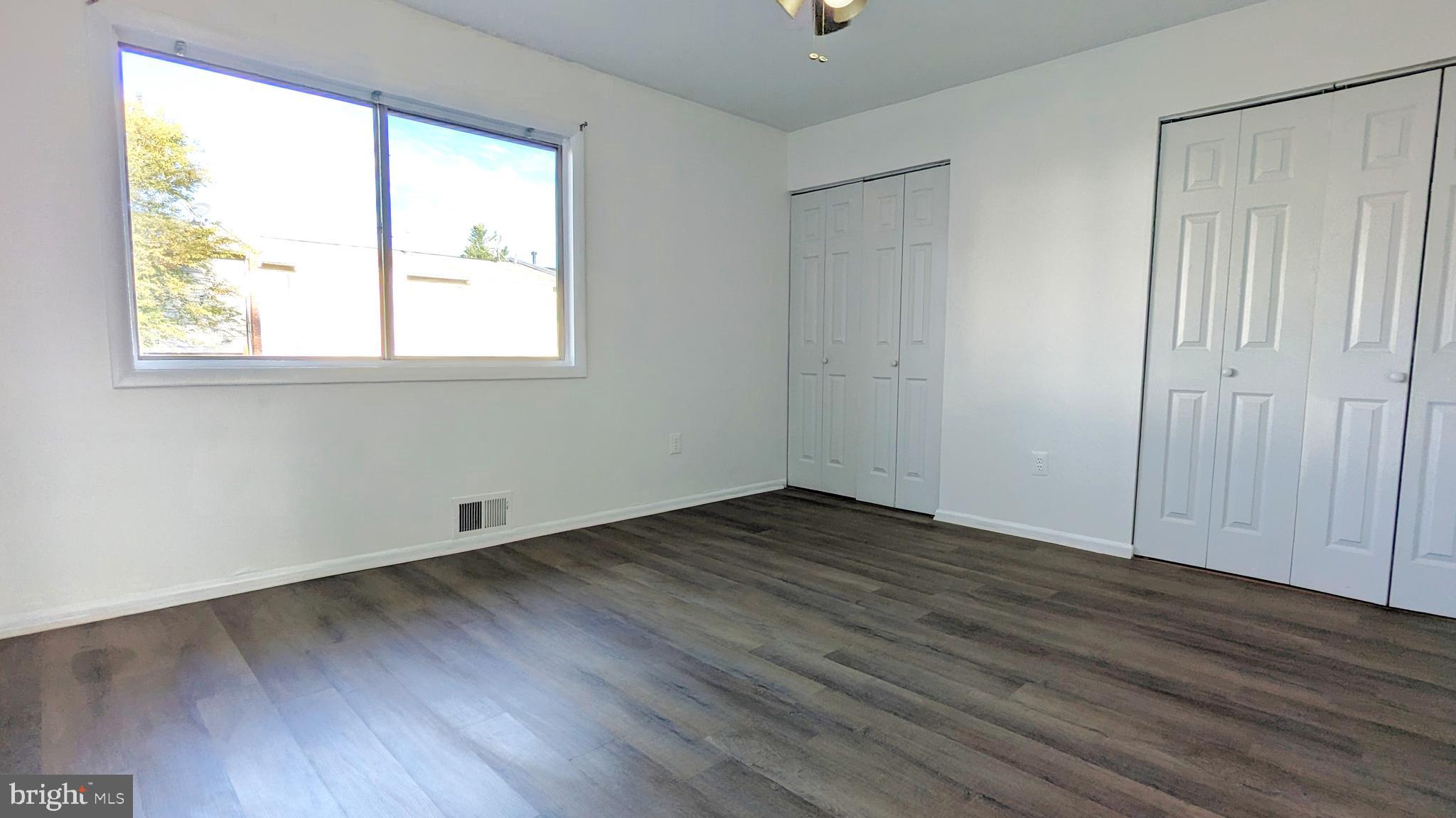 REFLECTION LAKE - Residential Lease