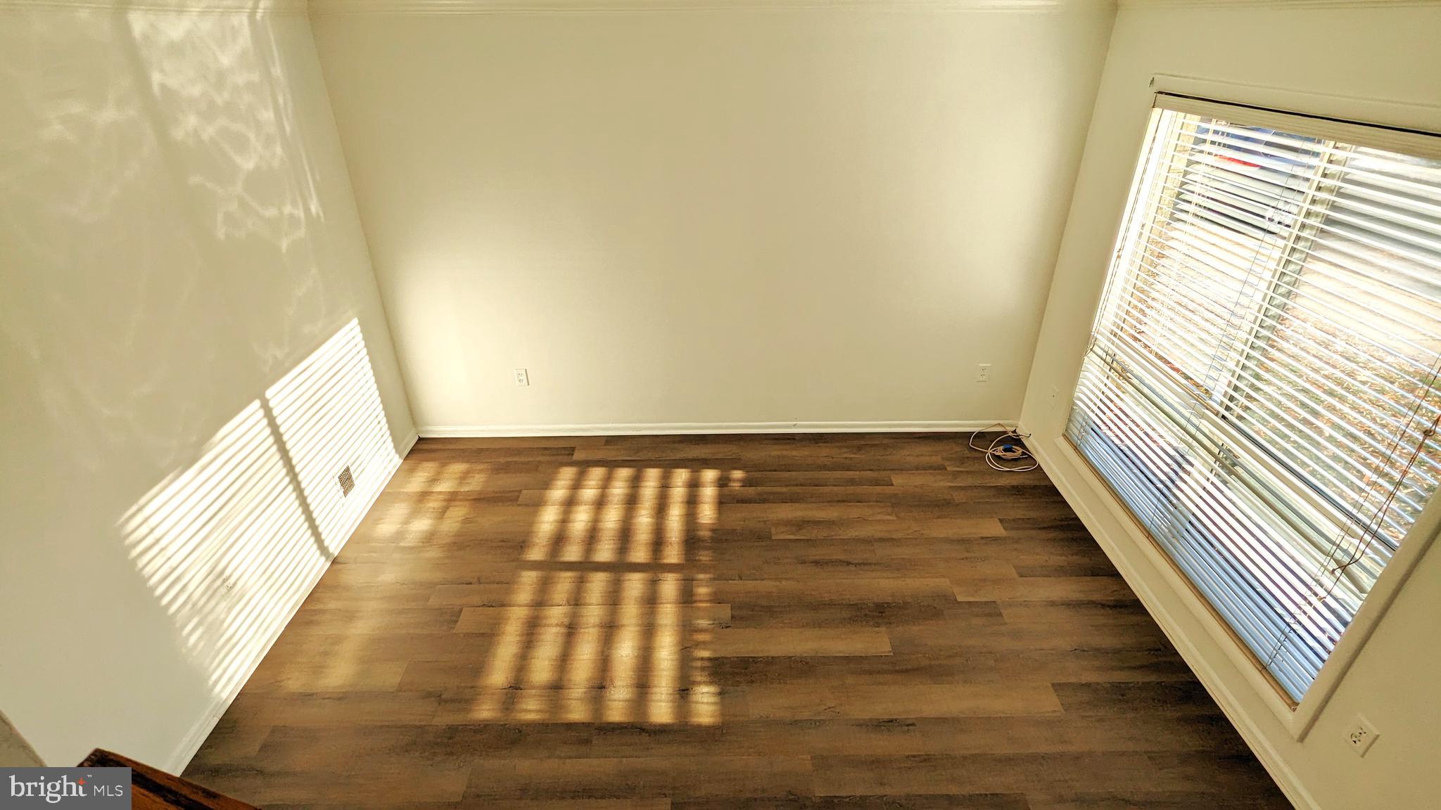 REFLECTION LAKE - Residential Lease