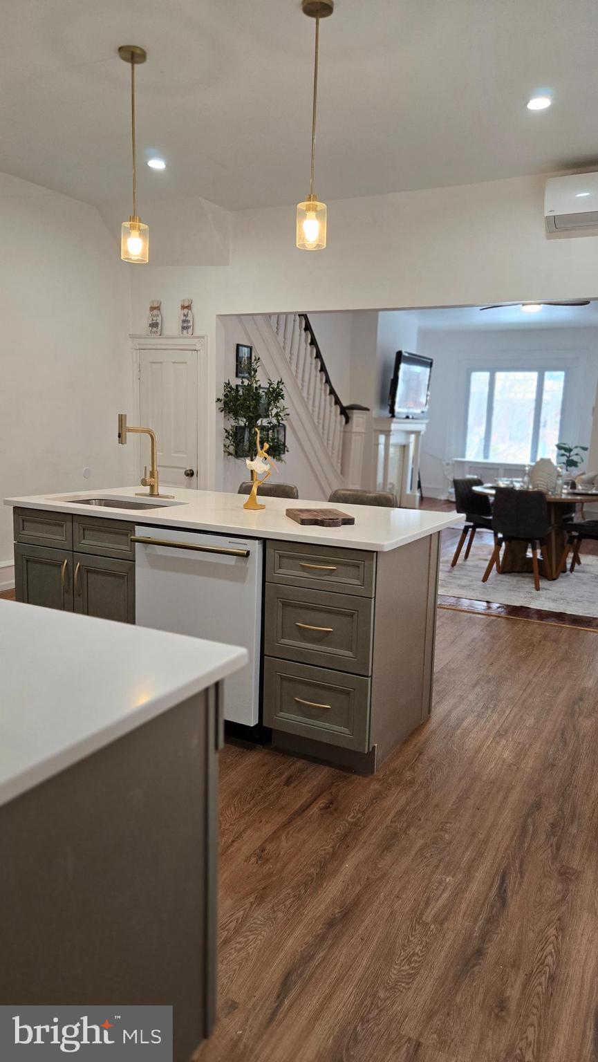 COBBS CREEK - Residential