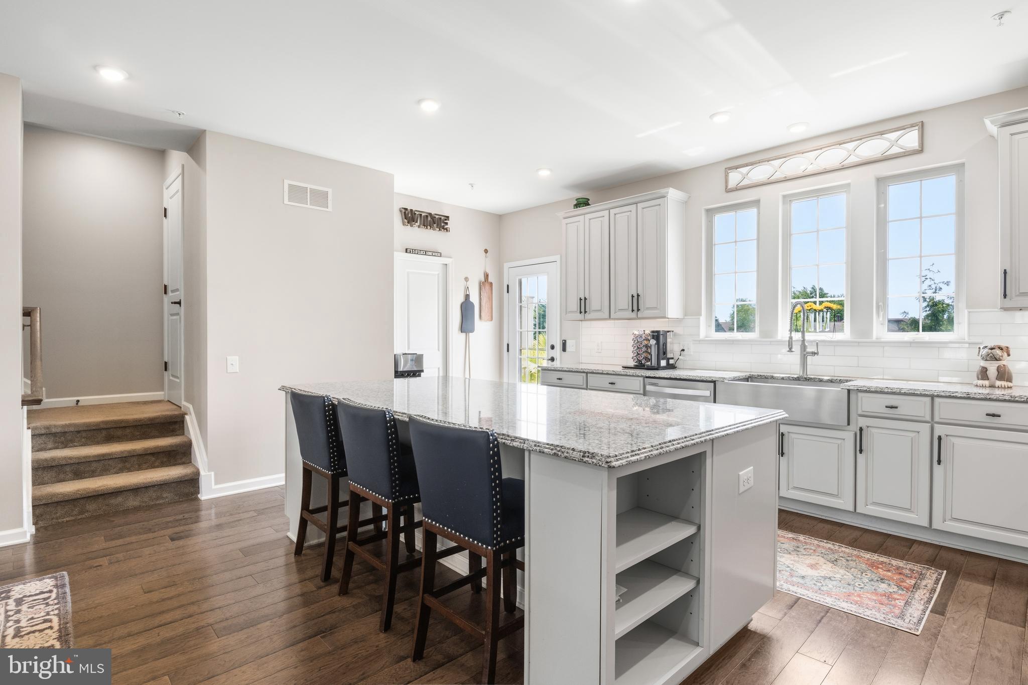 TALL OAKS - Residential