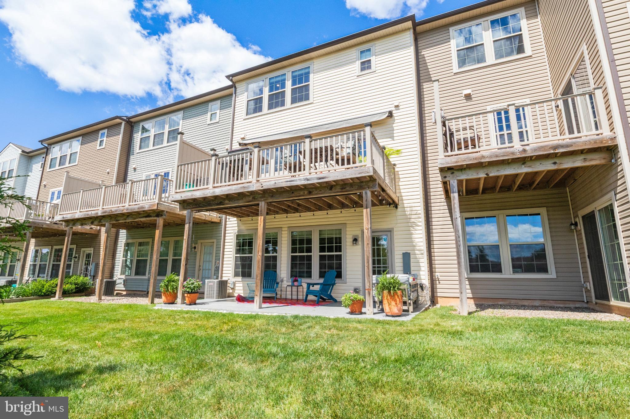 TALL OAKS - Residential