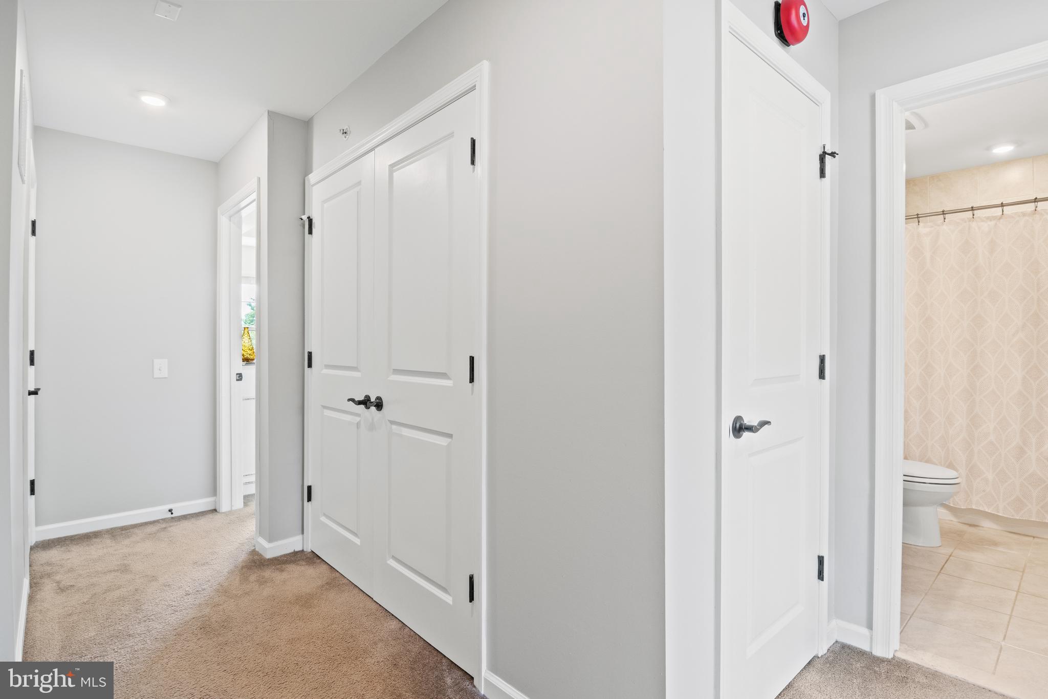 TALL OAKS - Residential
