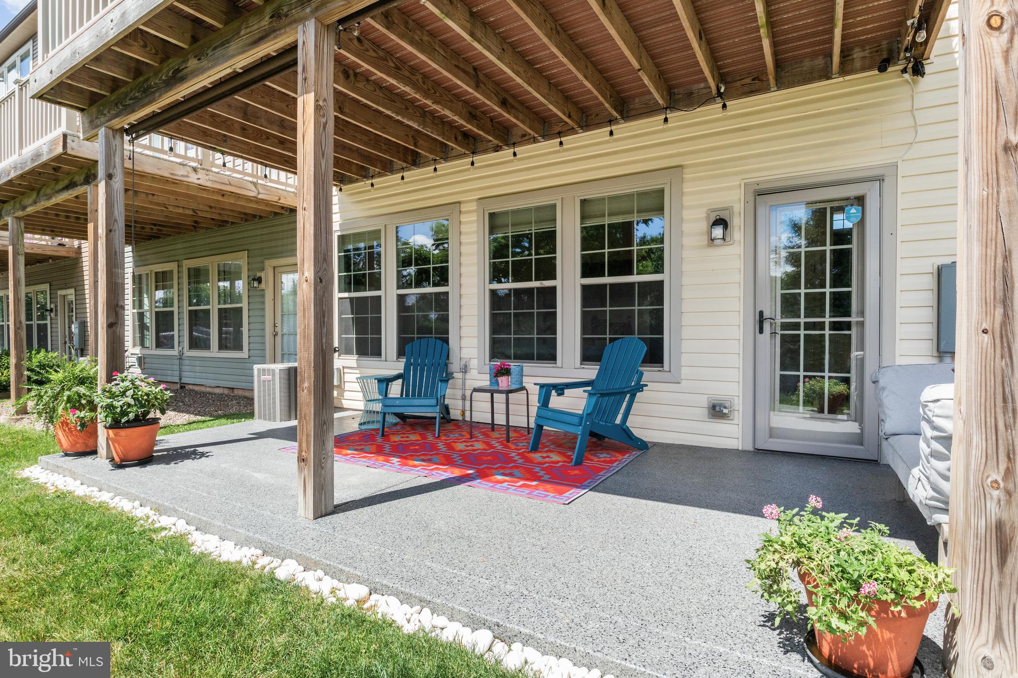 TALL OAKS - Residential
