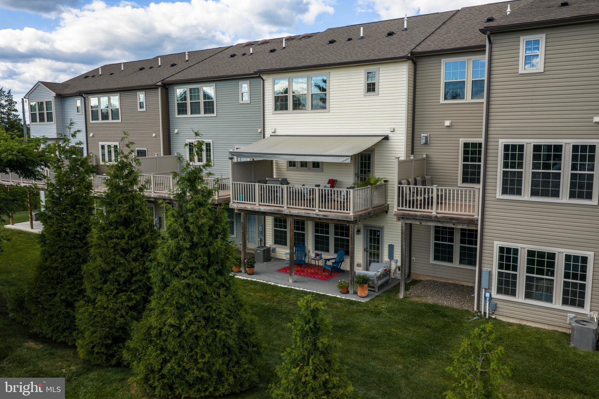 TALL OAKS - Residential