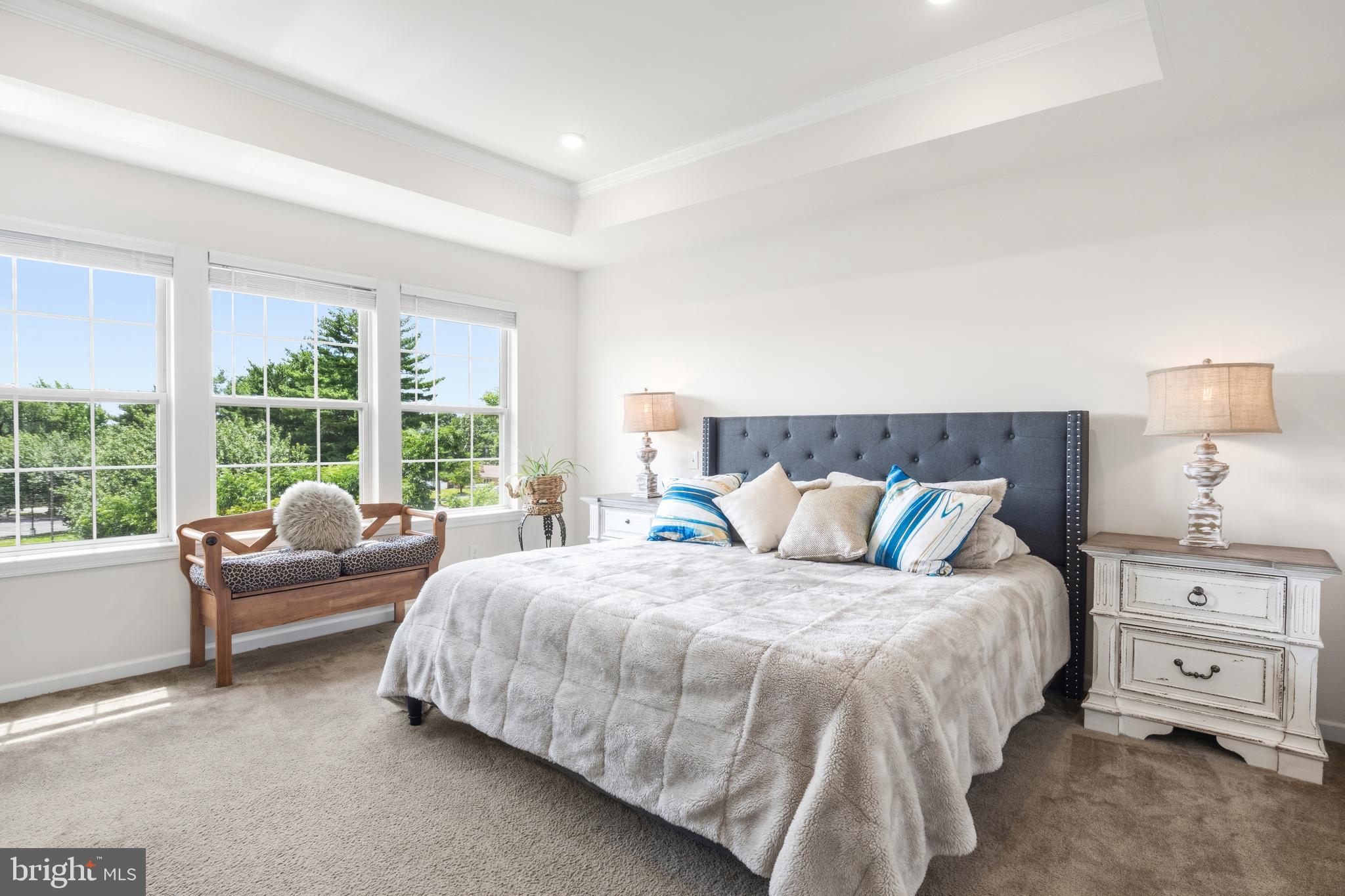TALL OAKS - Residential