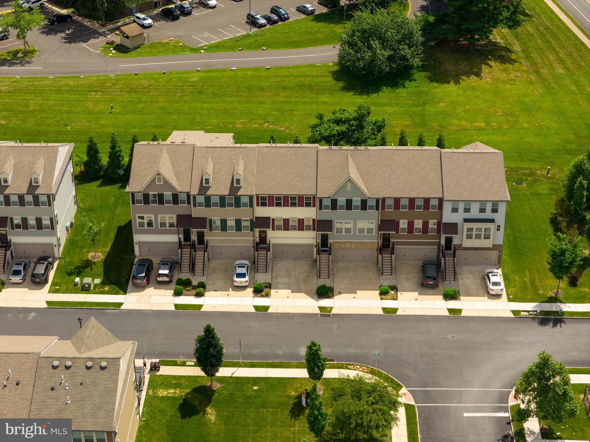 TALL OAKS - Residential