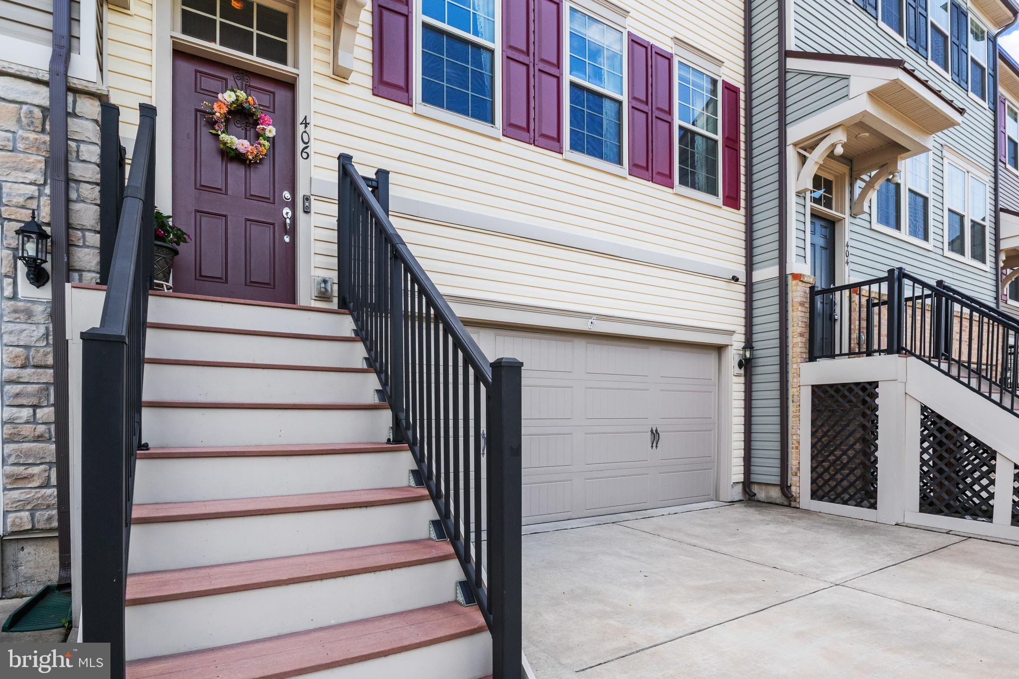 TALL OAKS - Residential