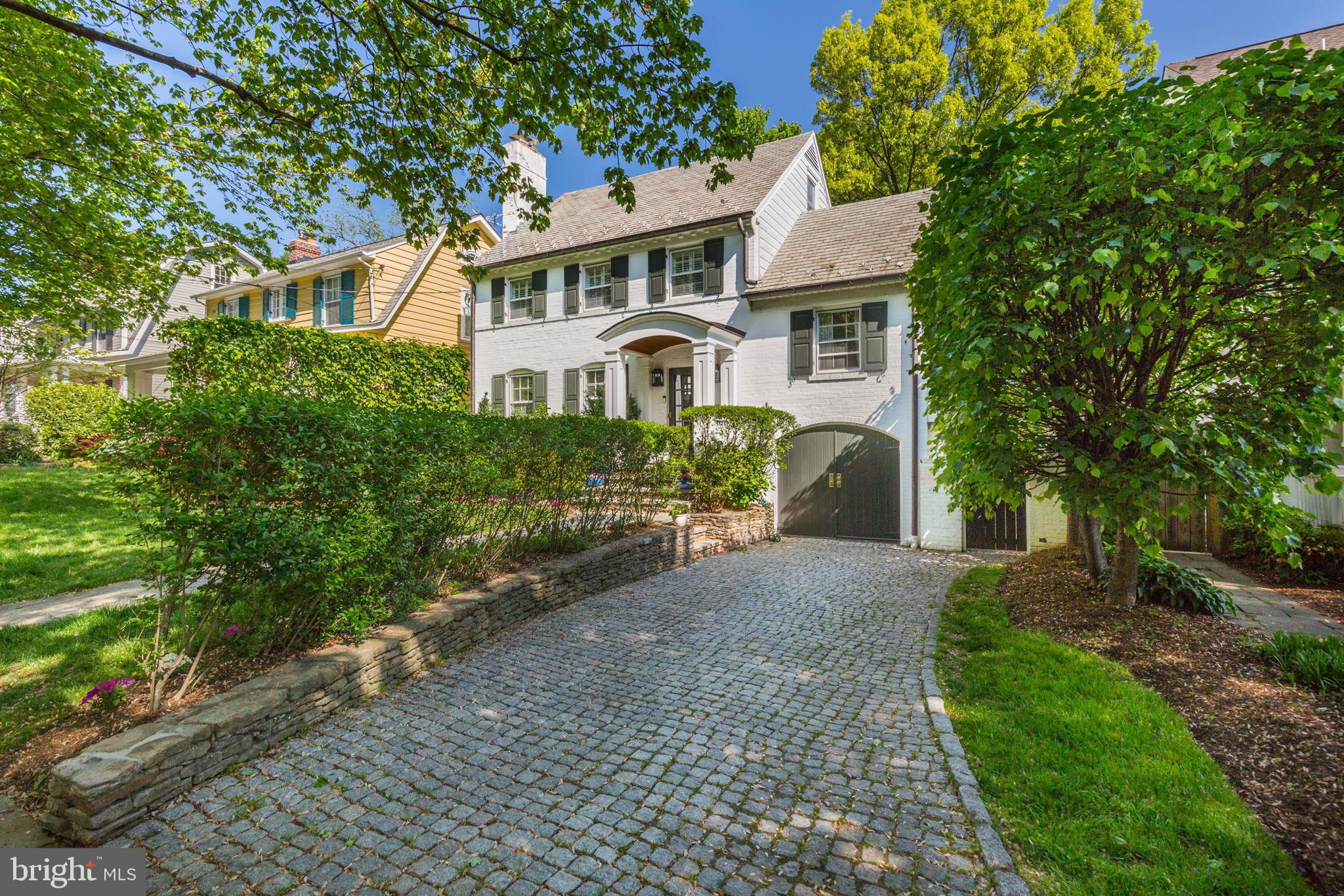CHEVY CHASE - Residential