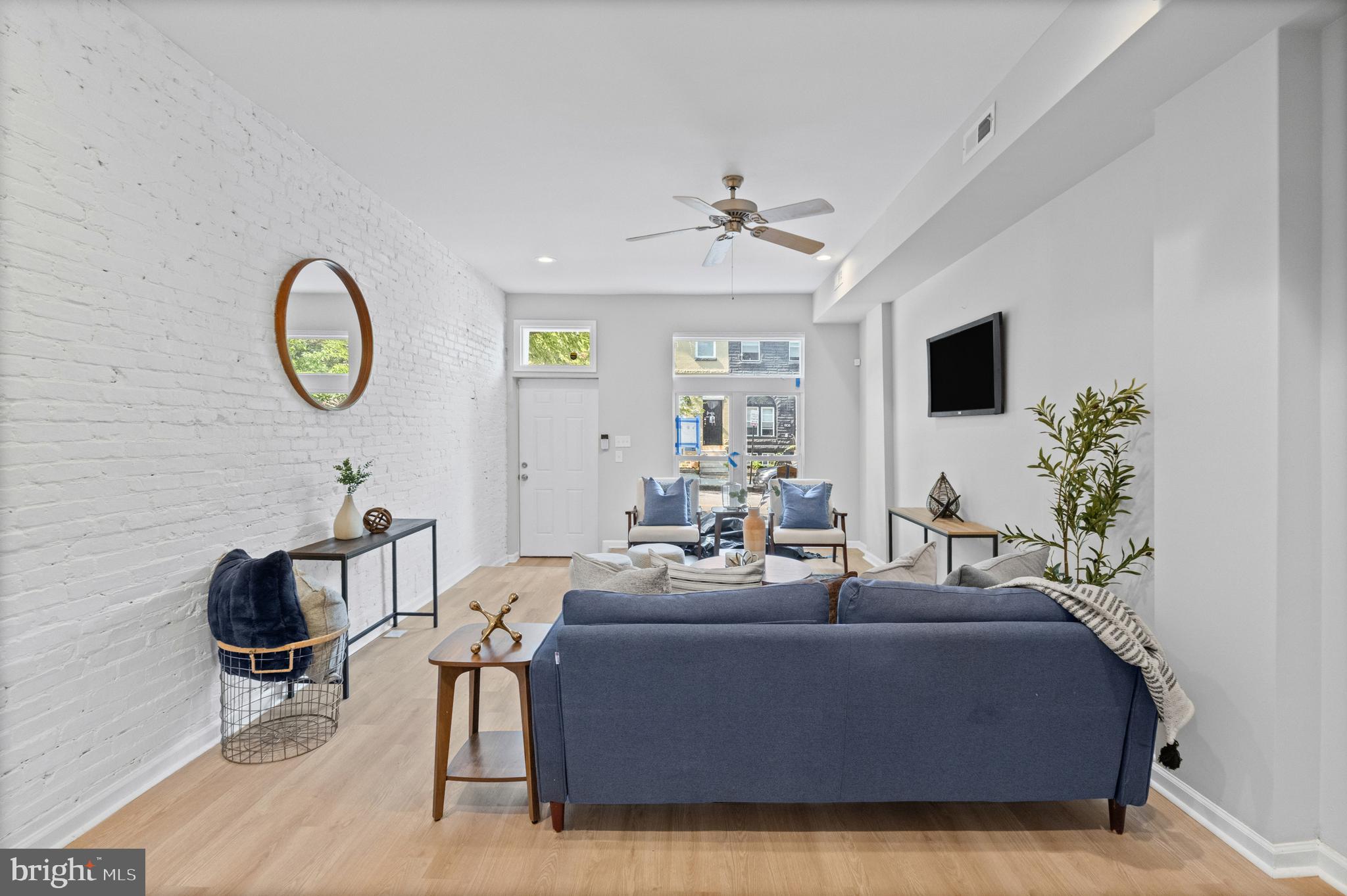 BROADWAY EAST - Residential