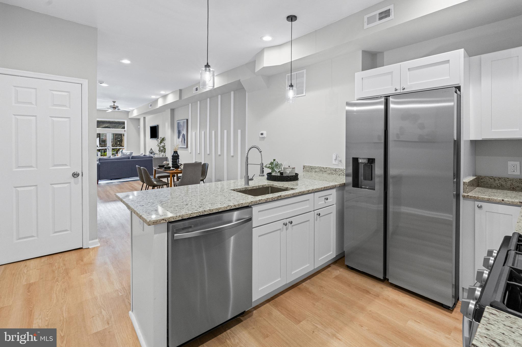 BROADWAY EAST - Residential