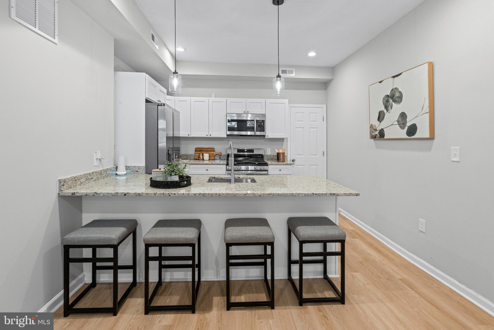 BROADWAY EAST - Residential