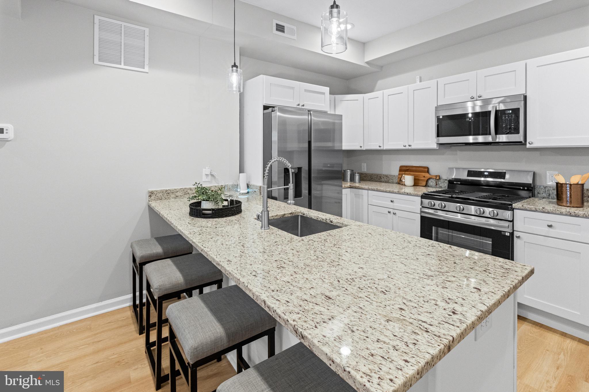 BROADWAY EAST - Residential
