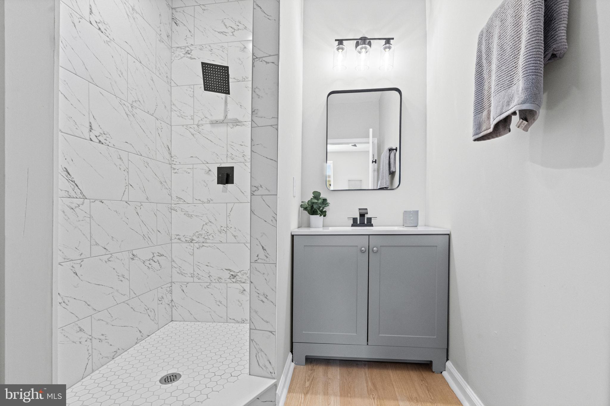 BROADWAY EAST - Residential